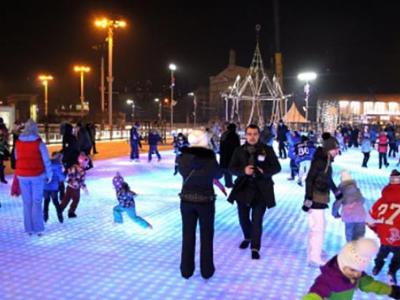 Ice rink with LED ice